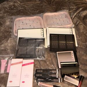 Mary Kay Cosmetic Palette and Lip Kit - Pink and Black Accents